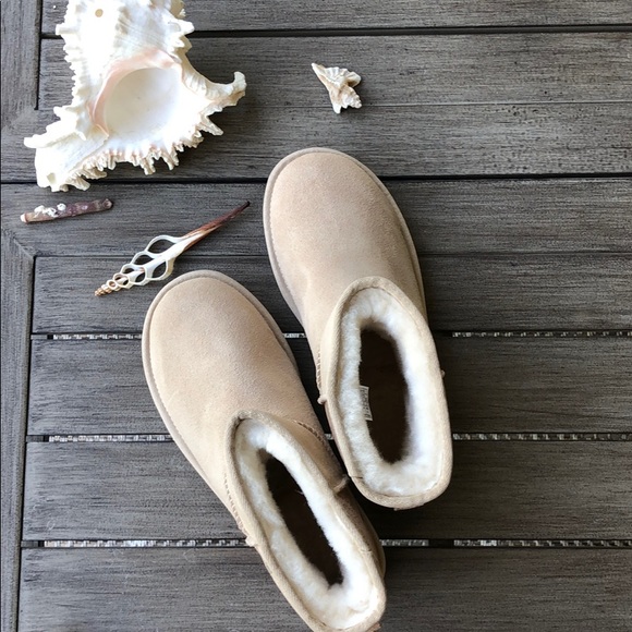 🌴🌼UGG- Ankle BOOTS🌼🌴 - Picture 8 of 11